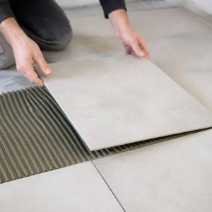 Carrelage pose sur carrelage : les étapes et conseils pour réussir vos travaux