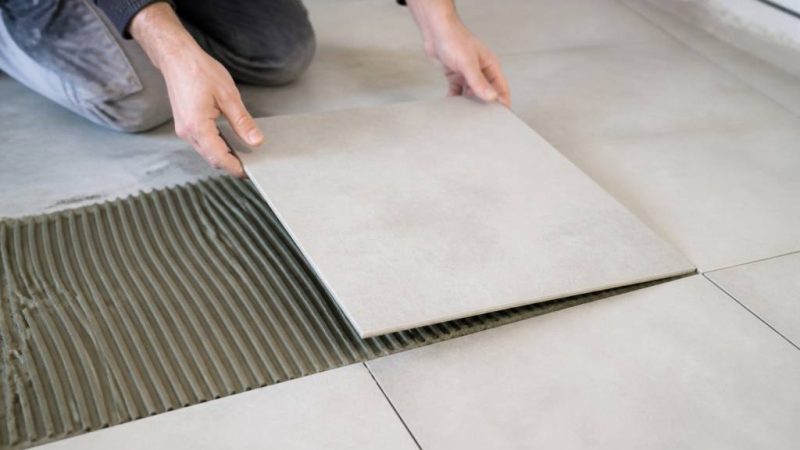 Carrelage pose sur carrelage : les étapes et conseils pour réussir vos travaux
